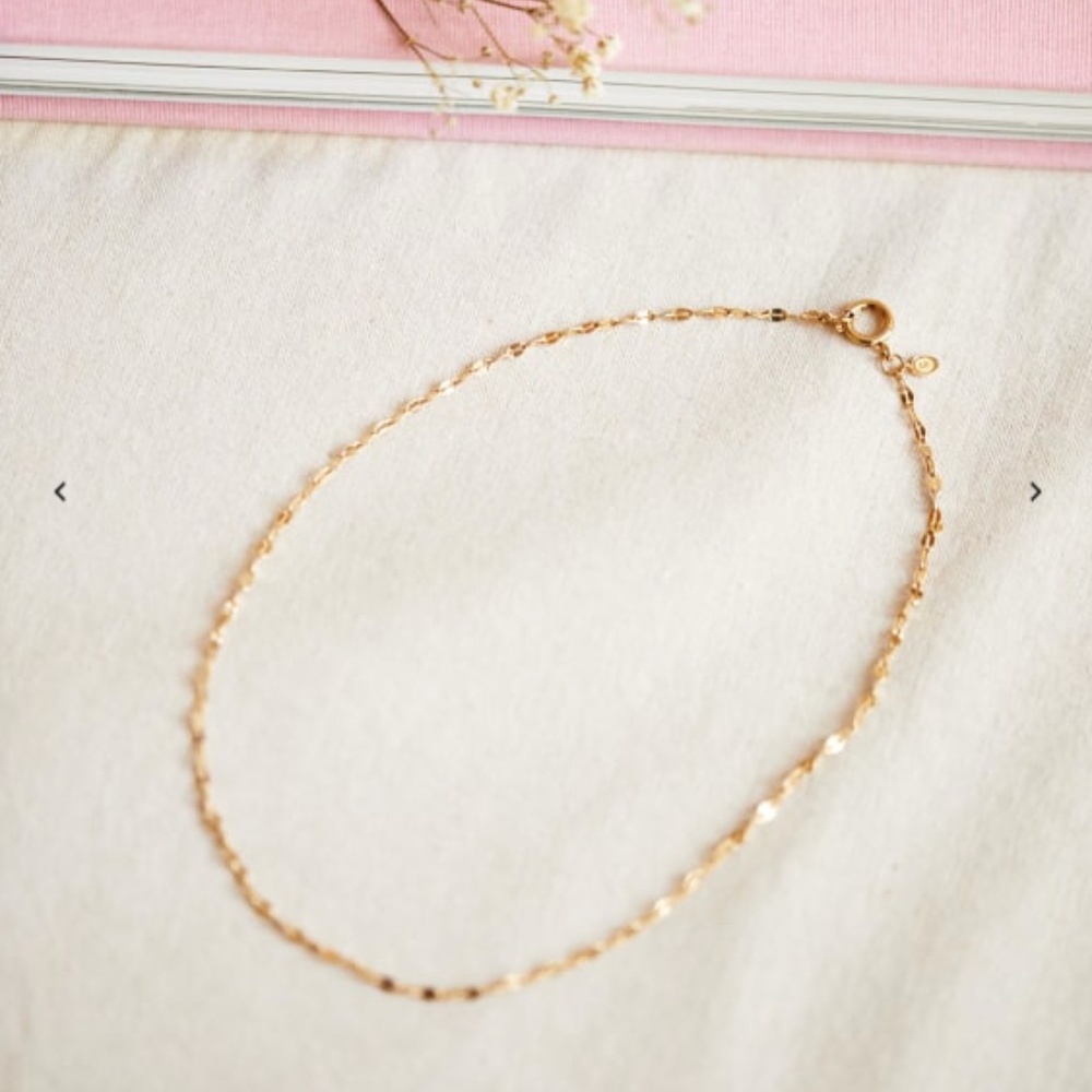 Sezane Irma Vintage Chain + Mother of Pearl Charm